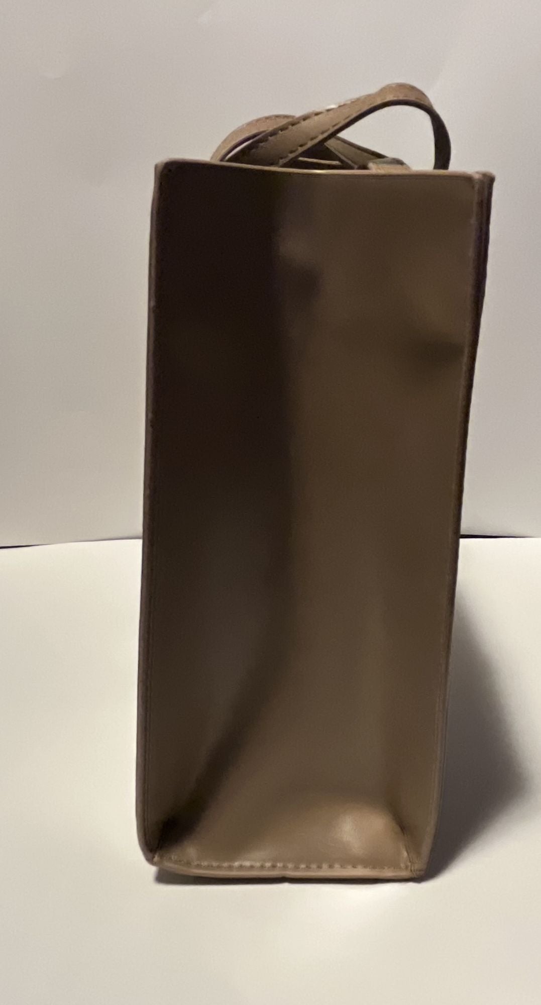 460018401